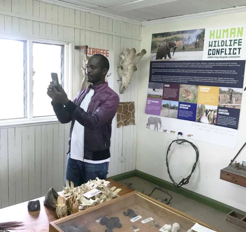 Wildlife conservation center interior display